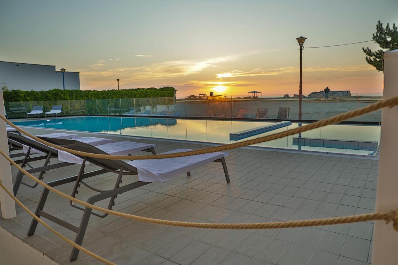 Jijo'S Hotel Mamaia Exteriér fotografie